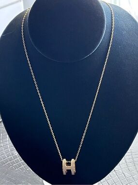 Gold Letter H Pendant Necklace - Women Jewelry